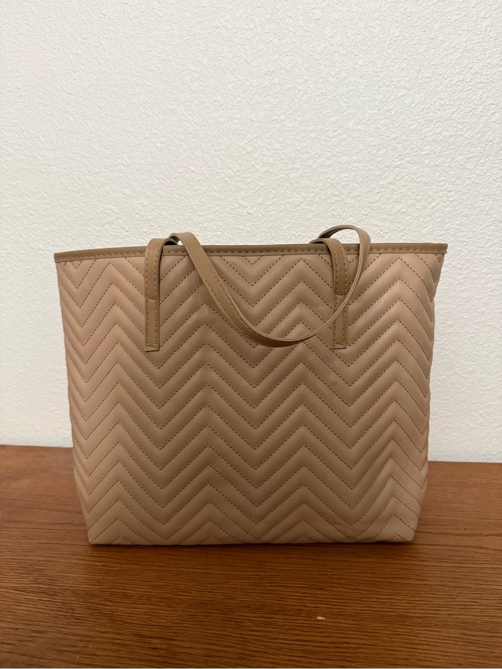 Women's Quilted Tote Bag in Beige